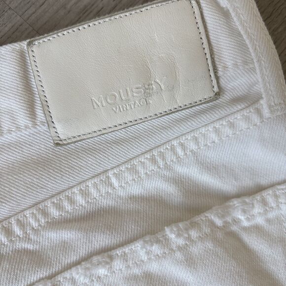 Moussy Vintage Jeans Womens Size 28 White Tapered Distressed Denim Pants - Picture 6 of 13